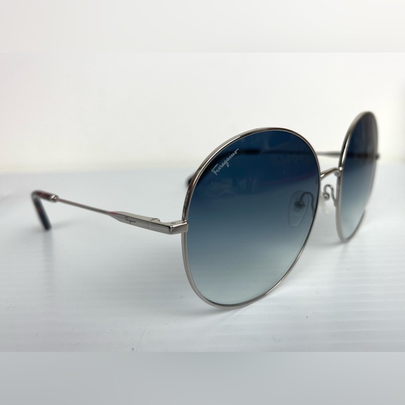 FERRAGAMO Oversized Gradient Blue Round Lens Silver Color Frame Sunglasses 60mm - Picture 2 of 14